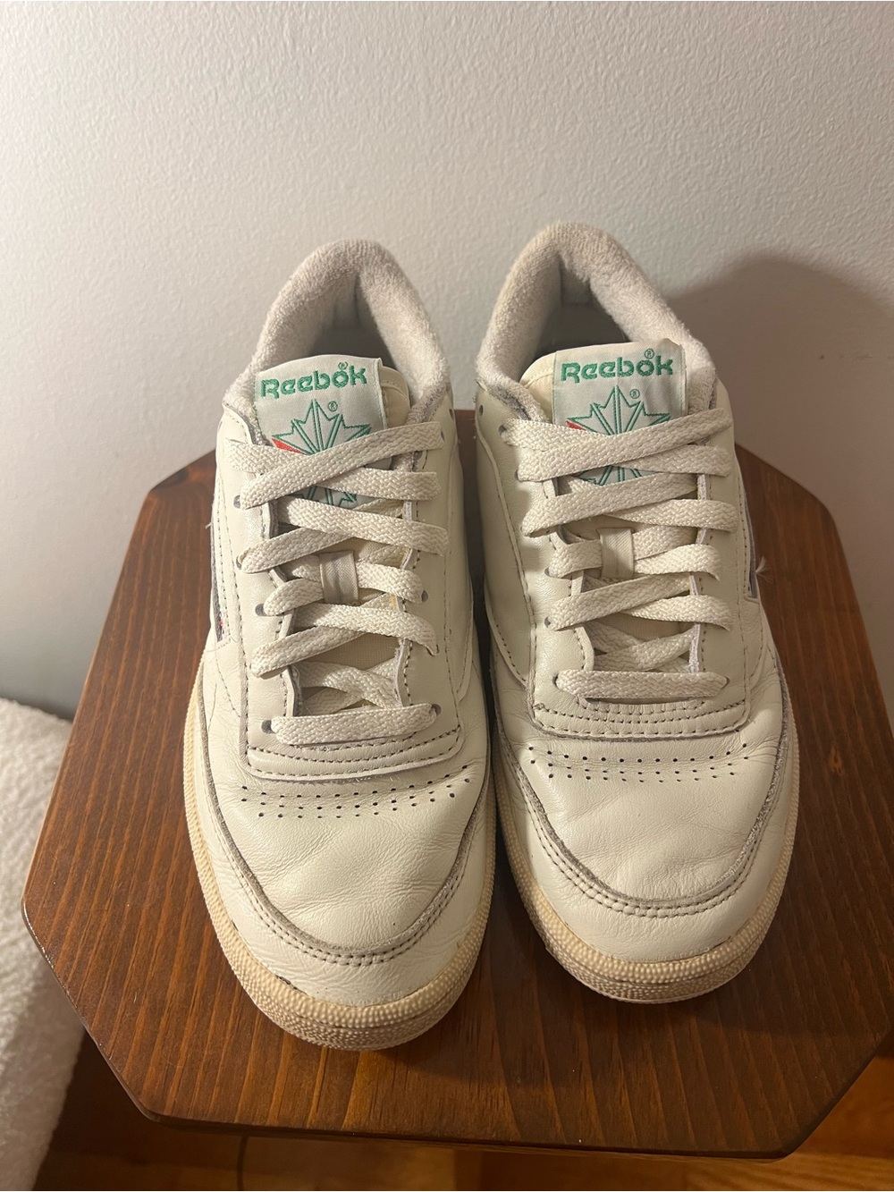 Reebok Unisex Cream Leather Sneakers - Classic Style